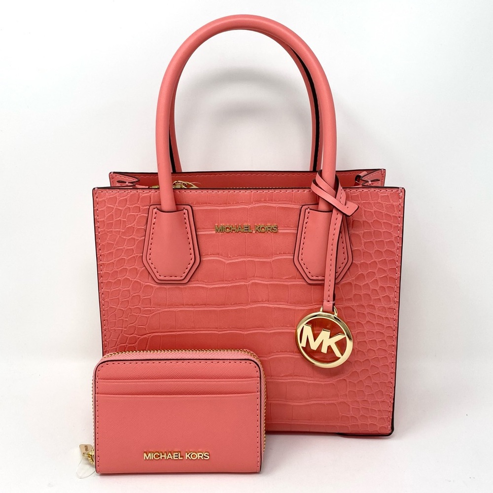 NWT Michael Kors Small Mercer & card case